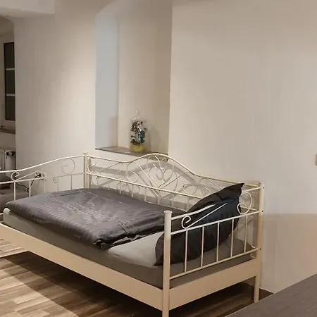 Kaefer A Apartment